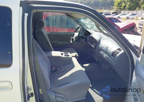 2000 Toyota Tundra Ltd V8 from USA, damaged, VIN 5TBBT4817YS109514